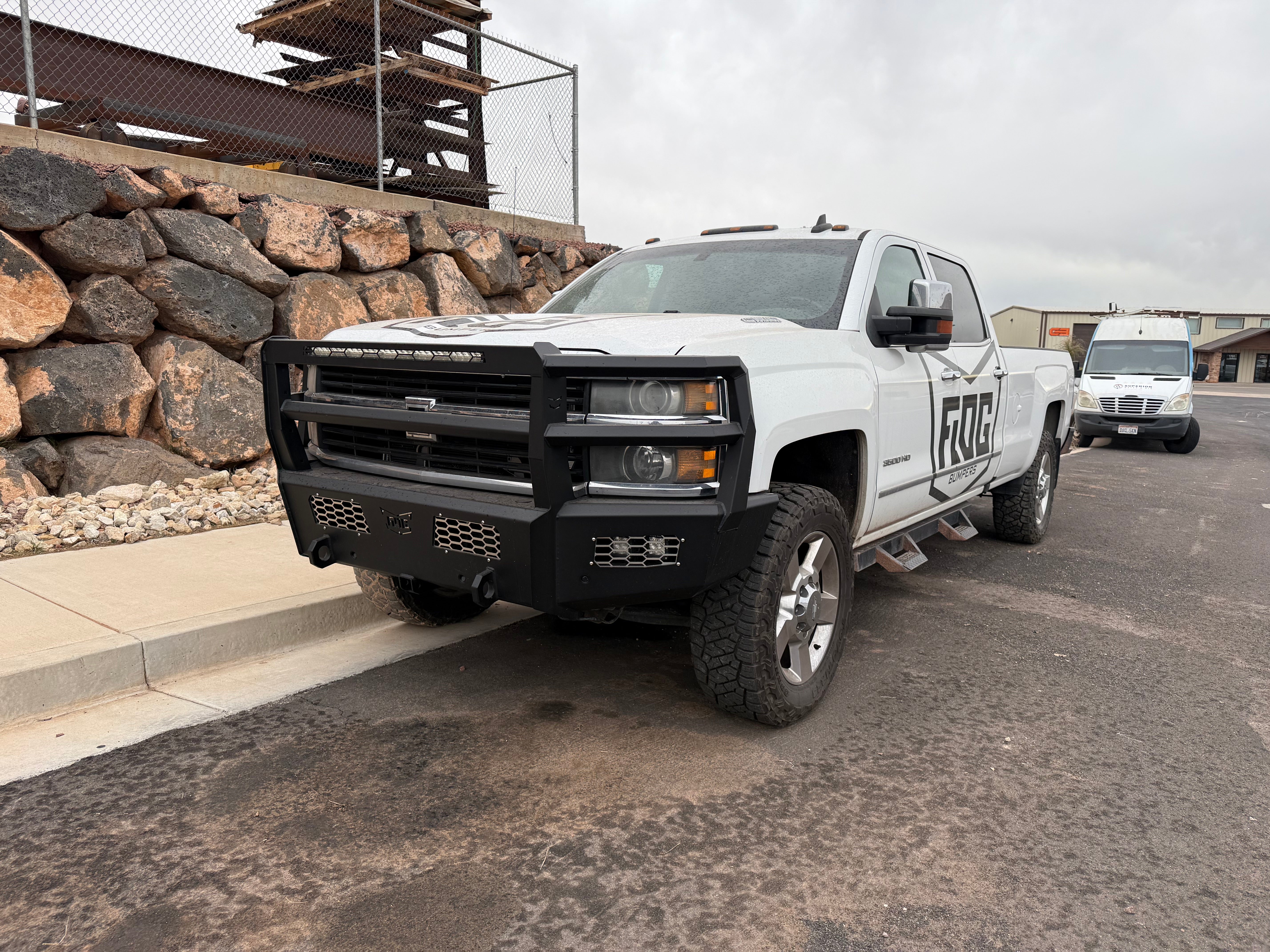 Frontier Series 2015-2019 Chevy 2500/3500 Front Bumper - Full Guard Model